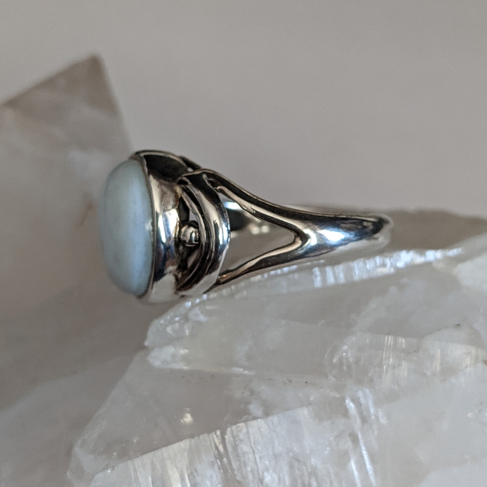 Natural Blue Owyhee Opal, 925 Silver Ring, Size 8 - Picture 4 of 9